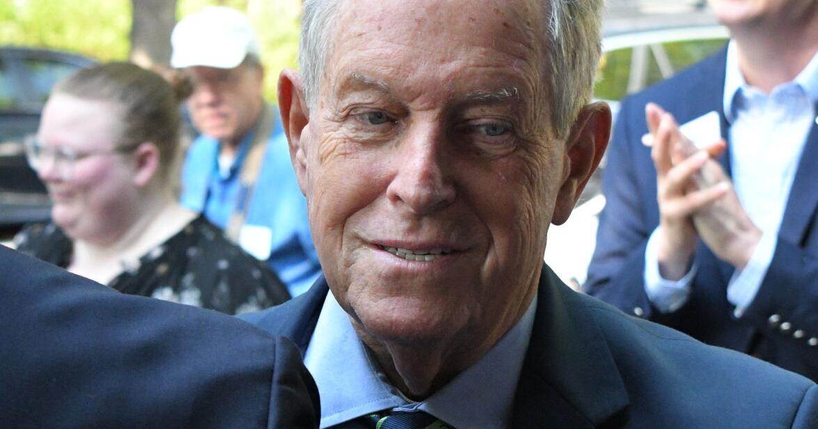 Image for Joe Wilson and 5 others vie for SC District 2 nominations