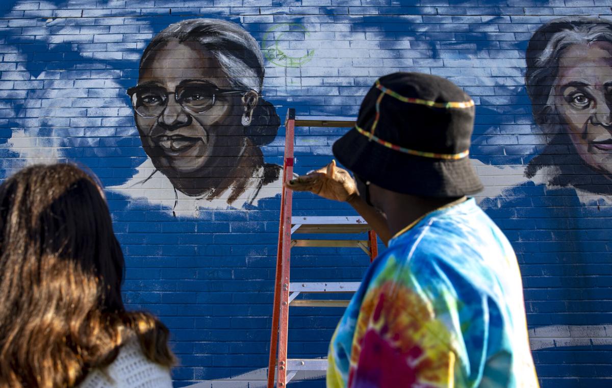 mural12.JPG
