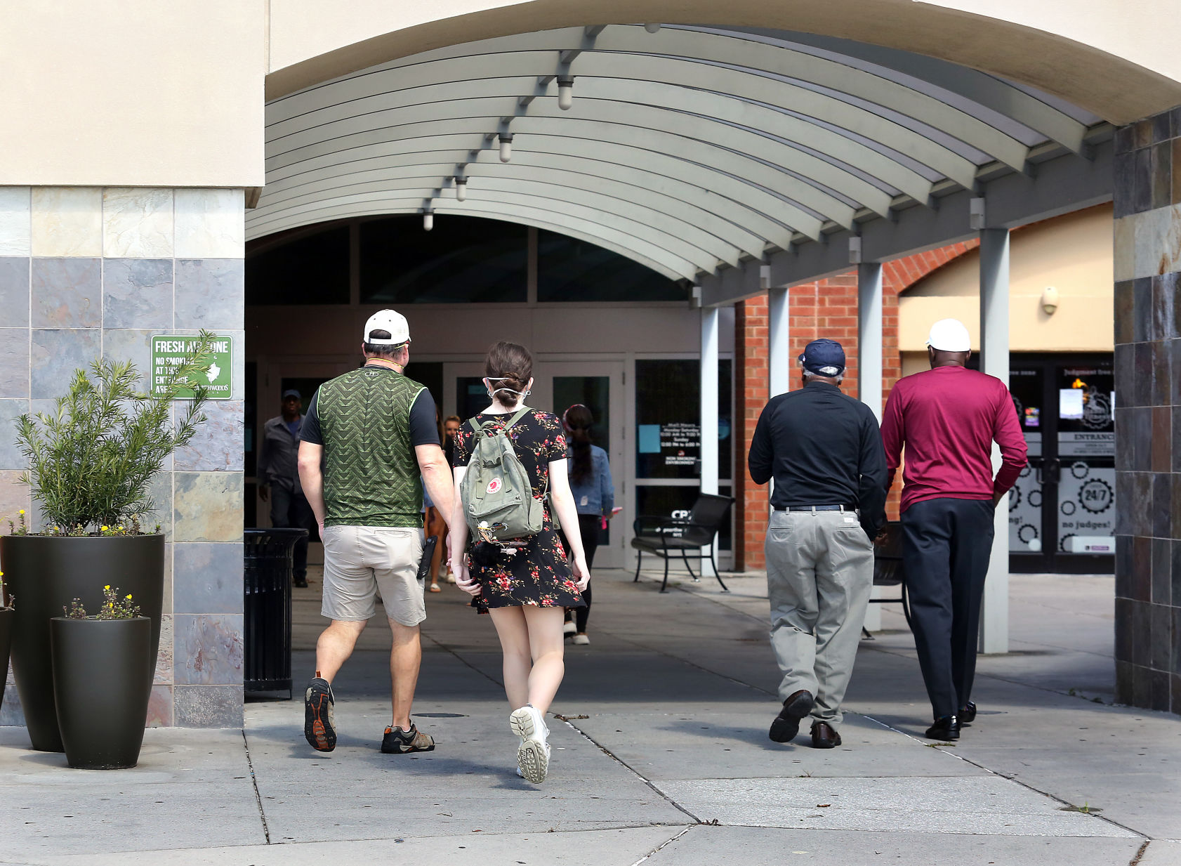 Shoppers return to Charleston malls, Belk after stores shuttered during