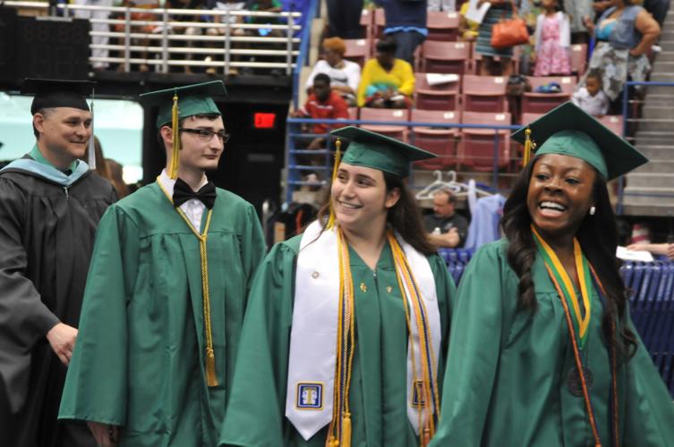 Summerville High School graduation News