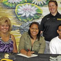 One Signing Moment: Lady Gators Bohnenstiehl ready for next level One Signing Moment: Lady Gators Bohnenstiehl ready for next level