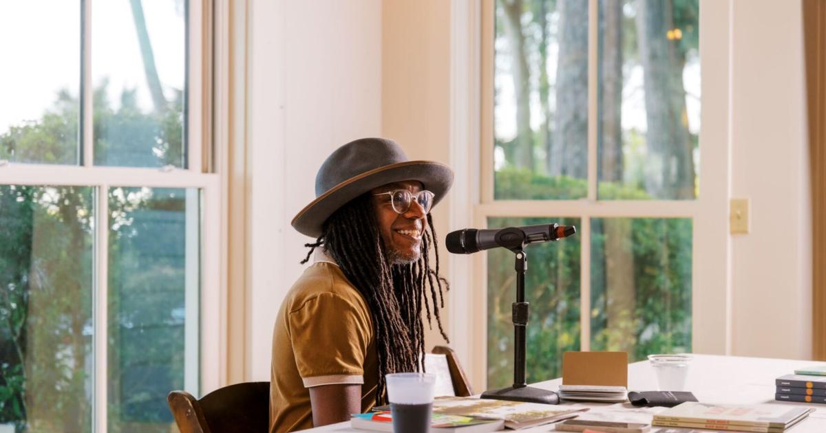 Charlestons ehemaliger Poet Laureate ist auf einem Grammy-nominierten ...