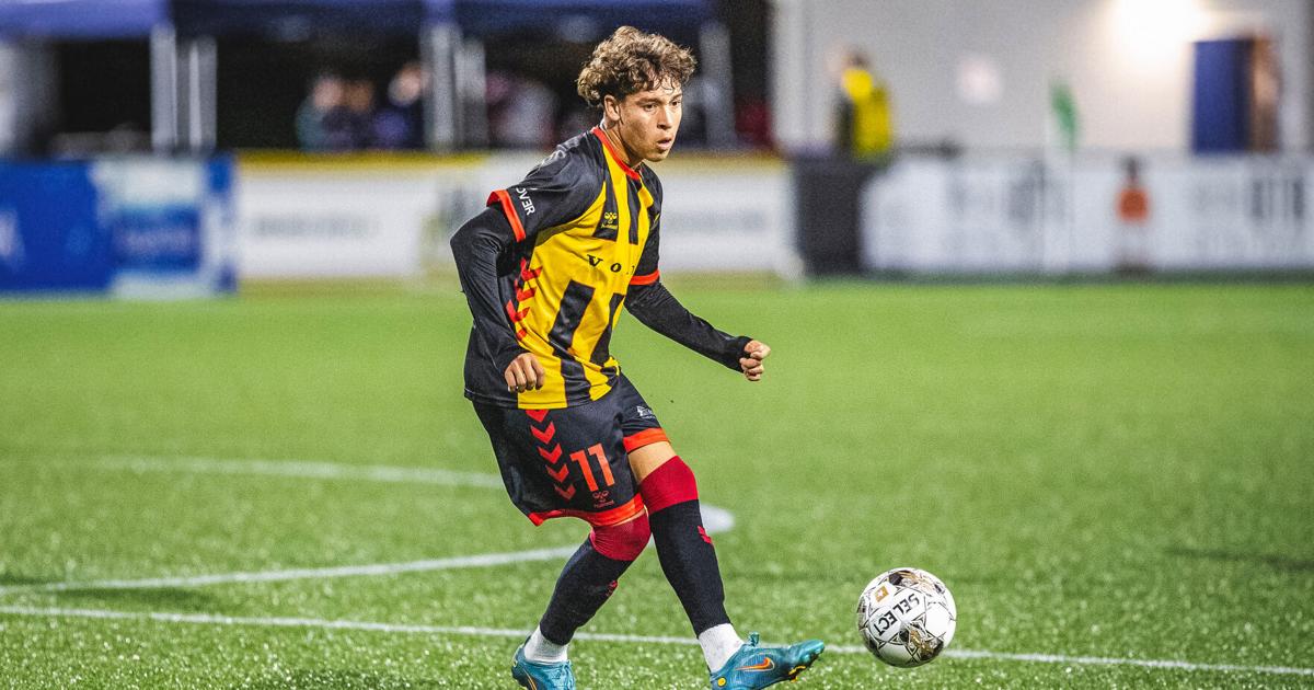 16-letni fenomen futbolu Charleston Battery debiutuje u siebie | Mniejsze ligi 16-letni fenomen futbolu Charleston Battery debiutuje u siebie | Mniejsze ligi