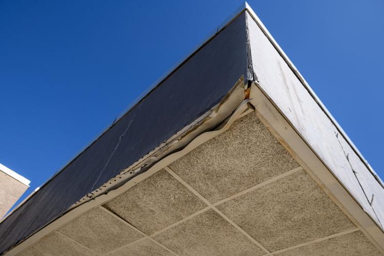 pc-103122-ne-schoolbuildings-42