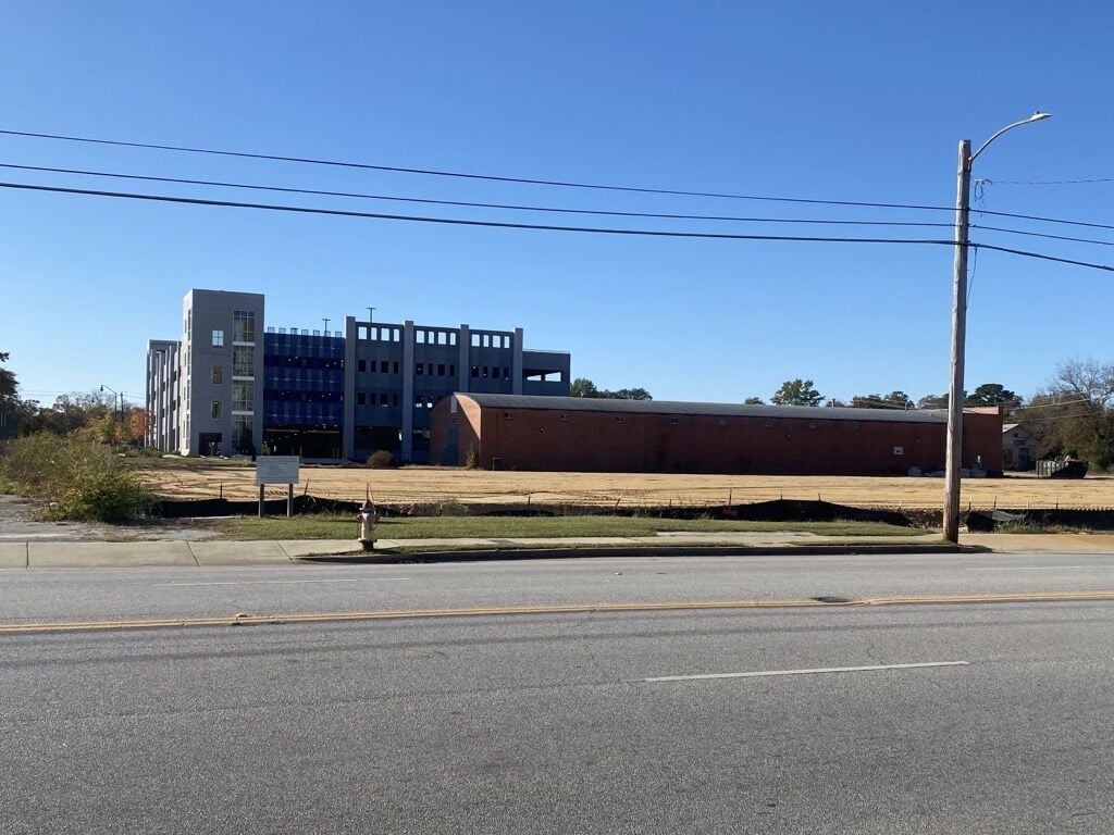 Florence's Urban Square taking shape, apartments being built, image size:1024x768