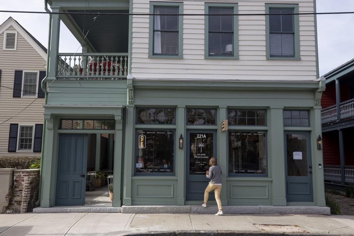 Island Provisions Front of Building.JPG