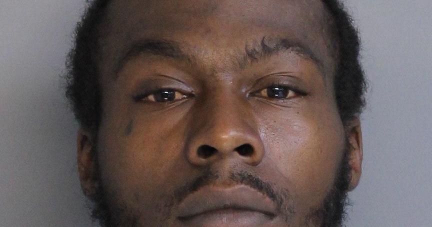 Suspect charged with assaulting, robbing man at fast food restaurant in ...