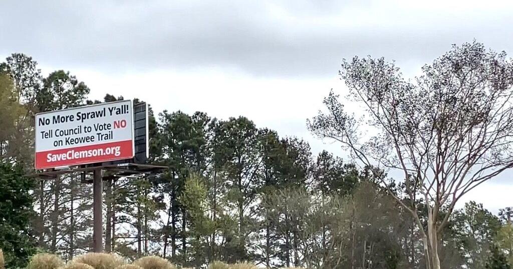 New billboard puts Clemson student housing project on blast | Greenville - Vimarsana News