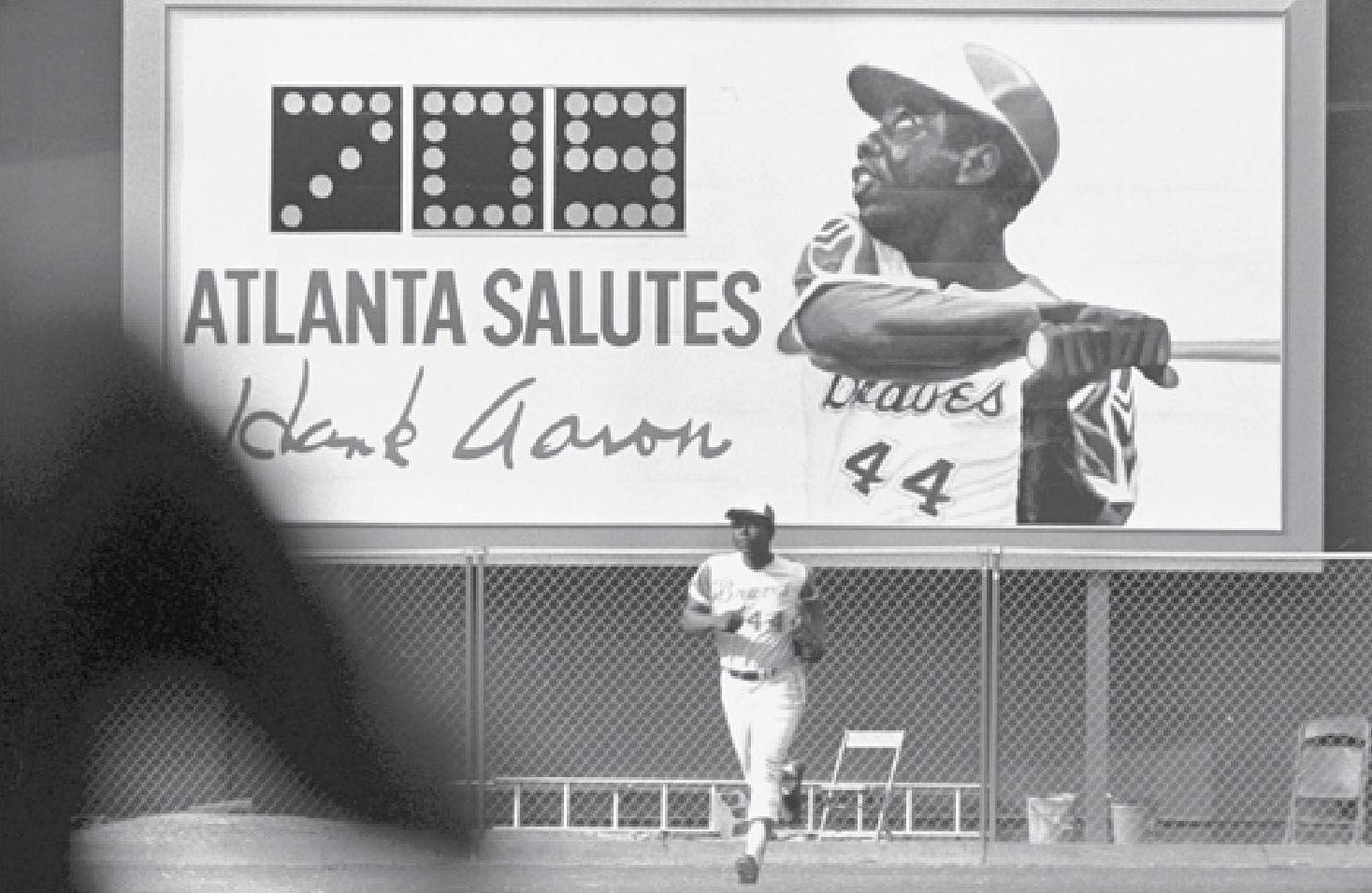 One year after death, Bob Gibson remembered for 'prowess on the mound' and  humility off it