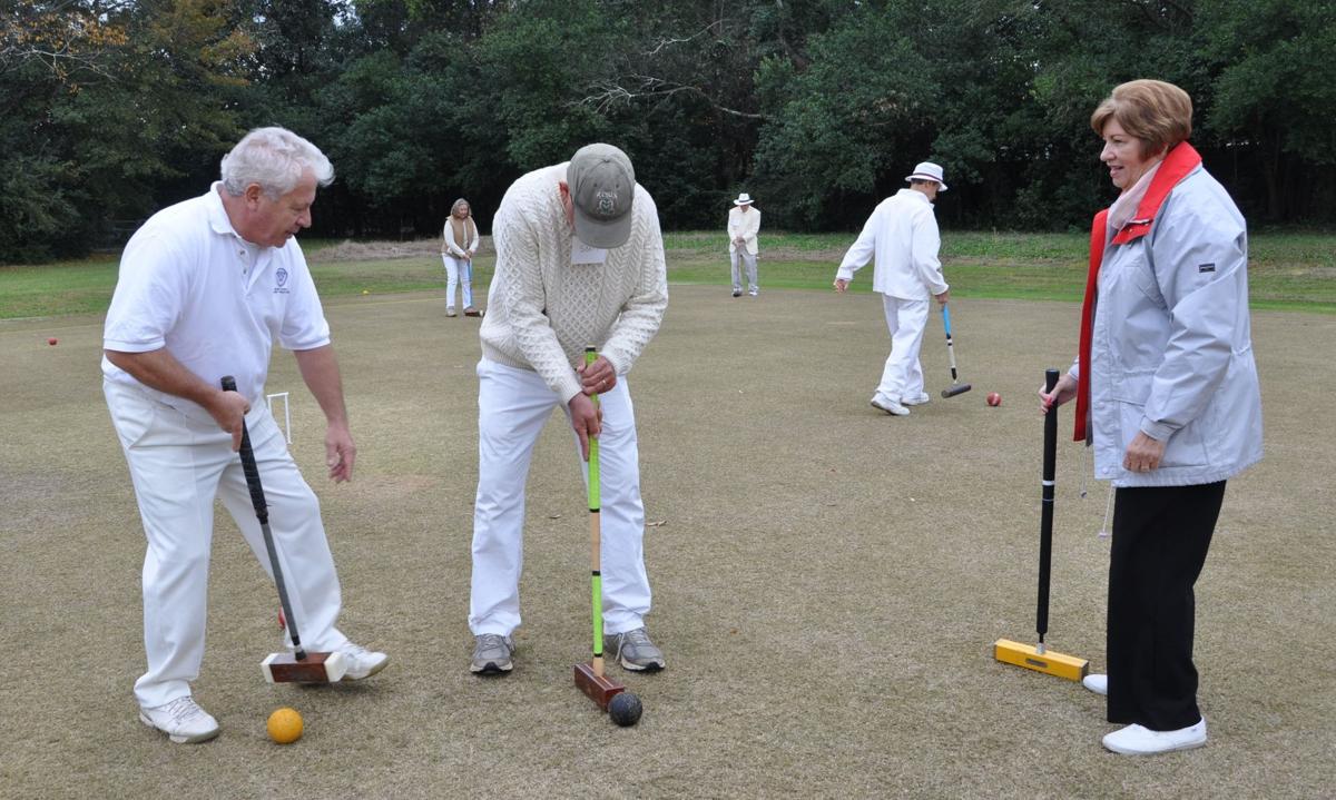 Croquet Hall of Fame member conducts clinic at Green Boundary Club in
