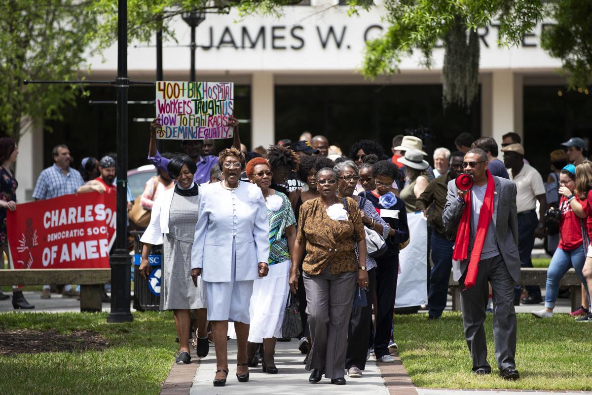 Hospital Workers March PRINT LEDE.JPG