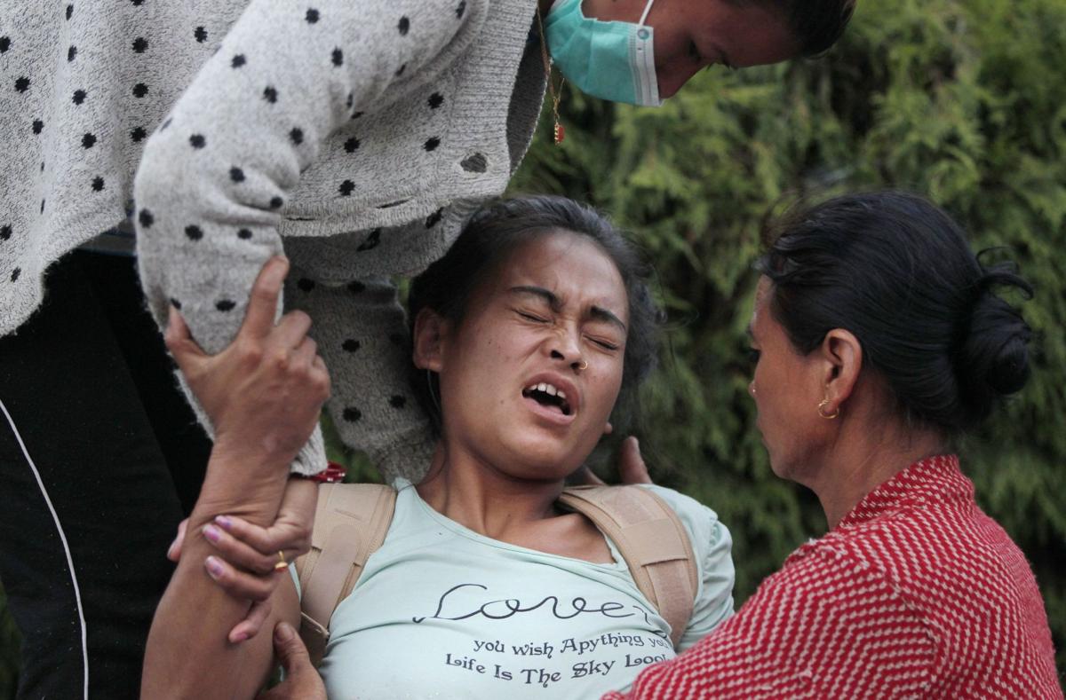 Earthquakes devastate Nepal