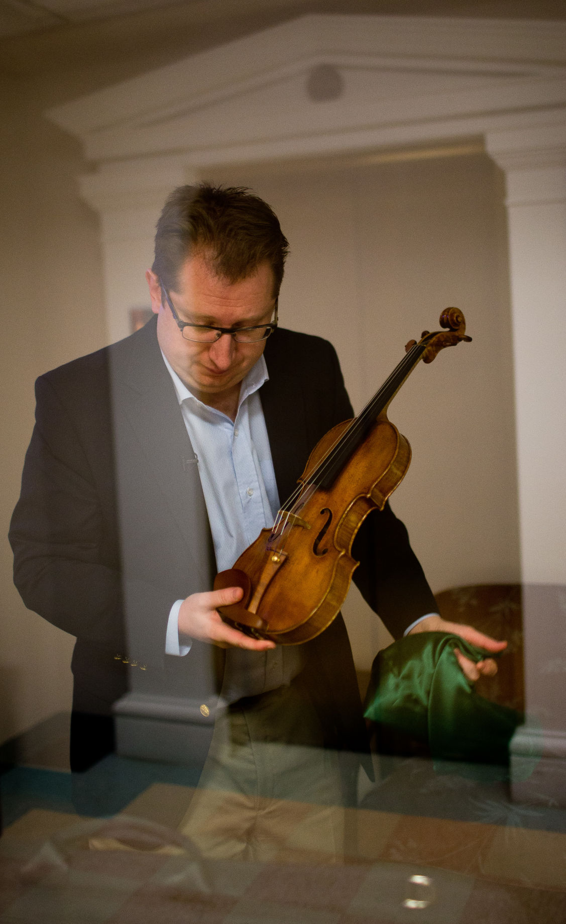 Violin06.JPG