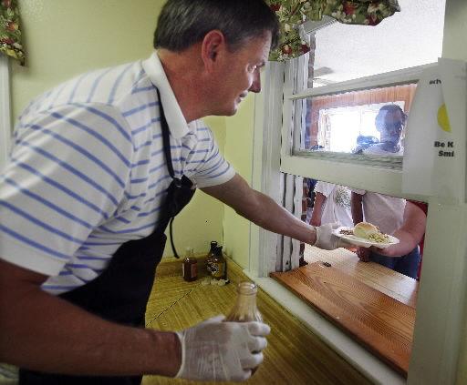 500 Feast On Free Lunch News Postandcourier Com