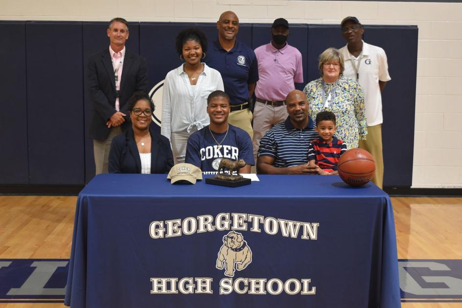 Georgetown Boys Basketball S Darrell Gardner Officially Signs