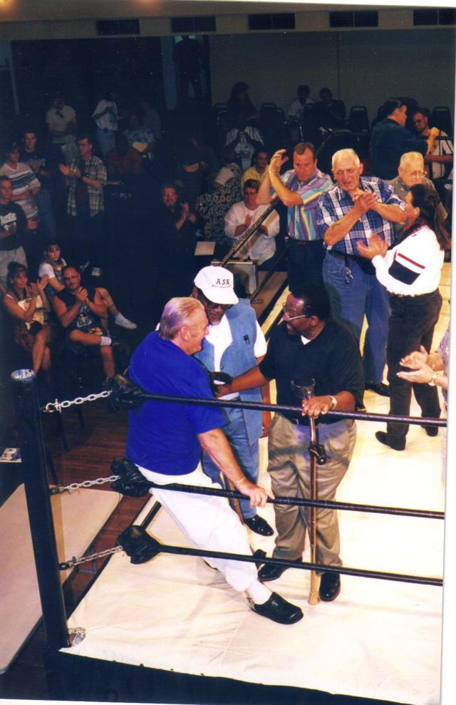 Veteran wrestler Al Snow hailed as hero after saving boy from drowning