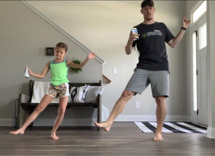 Dancing on air: Daddy, daughter 'throw down' to 'The Git Up' in new ...