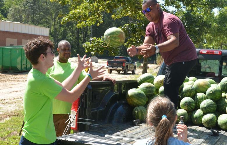 Free food event draws hundreds to Aiken’s Clyburn Center for