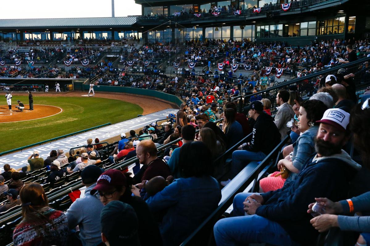 RiverDogs fans