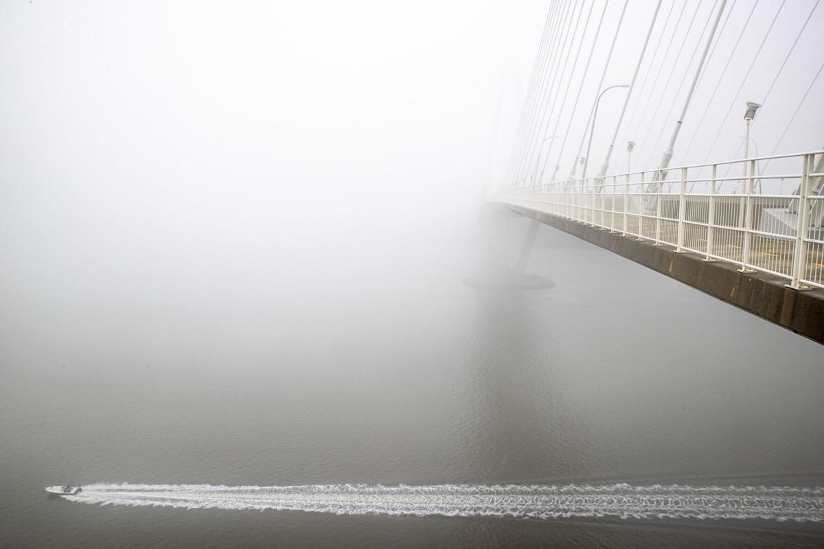 FOGGY WEATHER03.JPG
