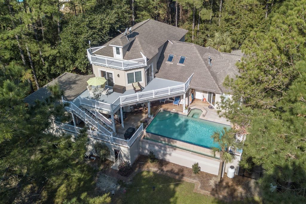 Awendaw and McClellanville Two charming and picturesque communities north of Mount Pleasant