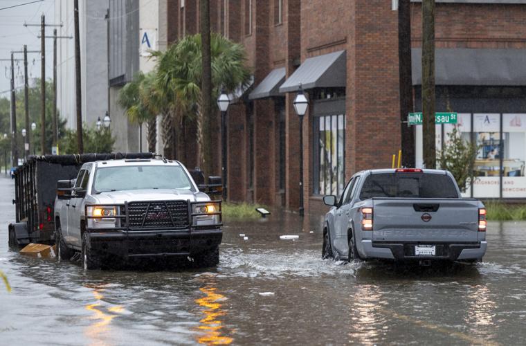 Heavy rainfall spurs flash flood warning for Charleston