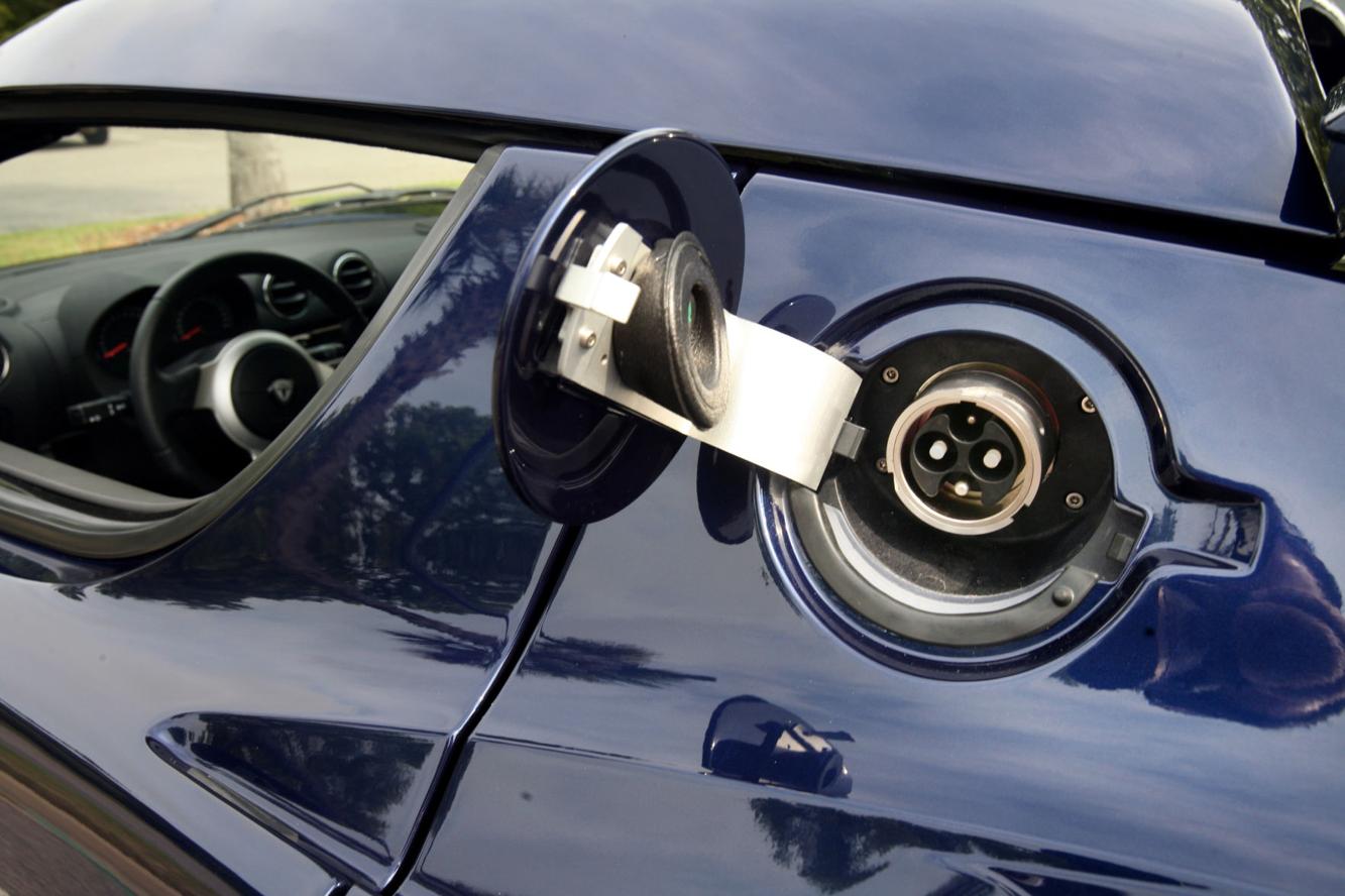 South Carolina’s first Tesla car charging station opening in Santee