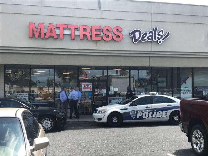 Man arrested in Charleston armed robbery tied to mattress store killing ...
