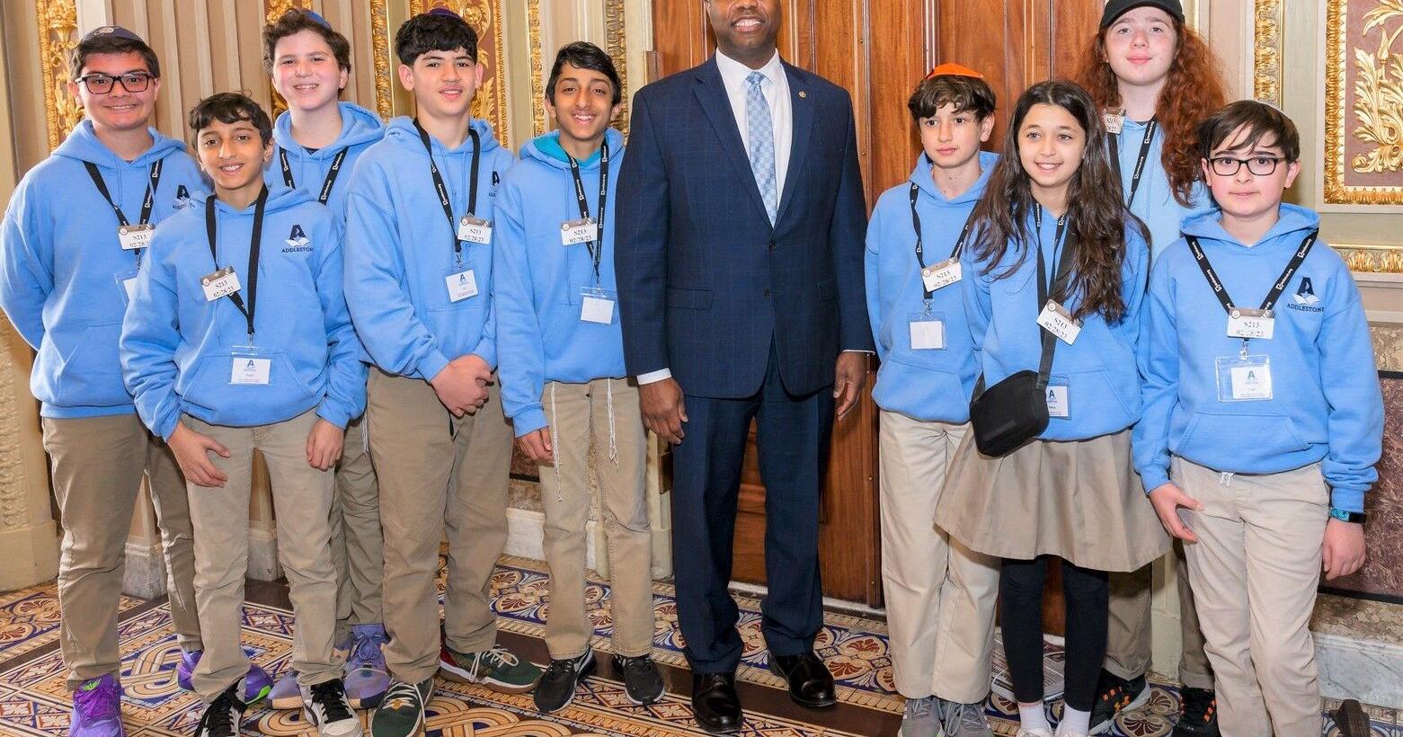 Sen. Scott seeking interns - Vimarsana News
