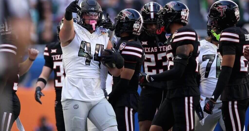 Oregon vs. Texas Tech CFP takeaways: Ducks stifle Big 12 champs for third ...