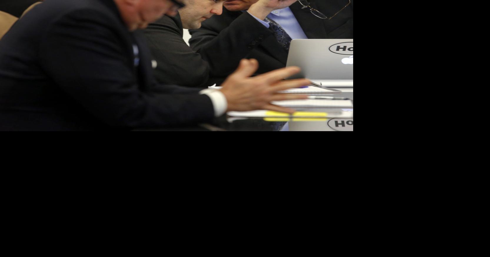 On brink of mistrial, jurors opt to try again to reach verdict in ...