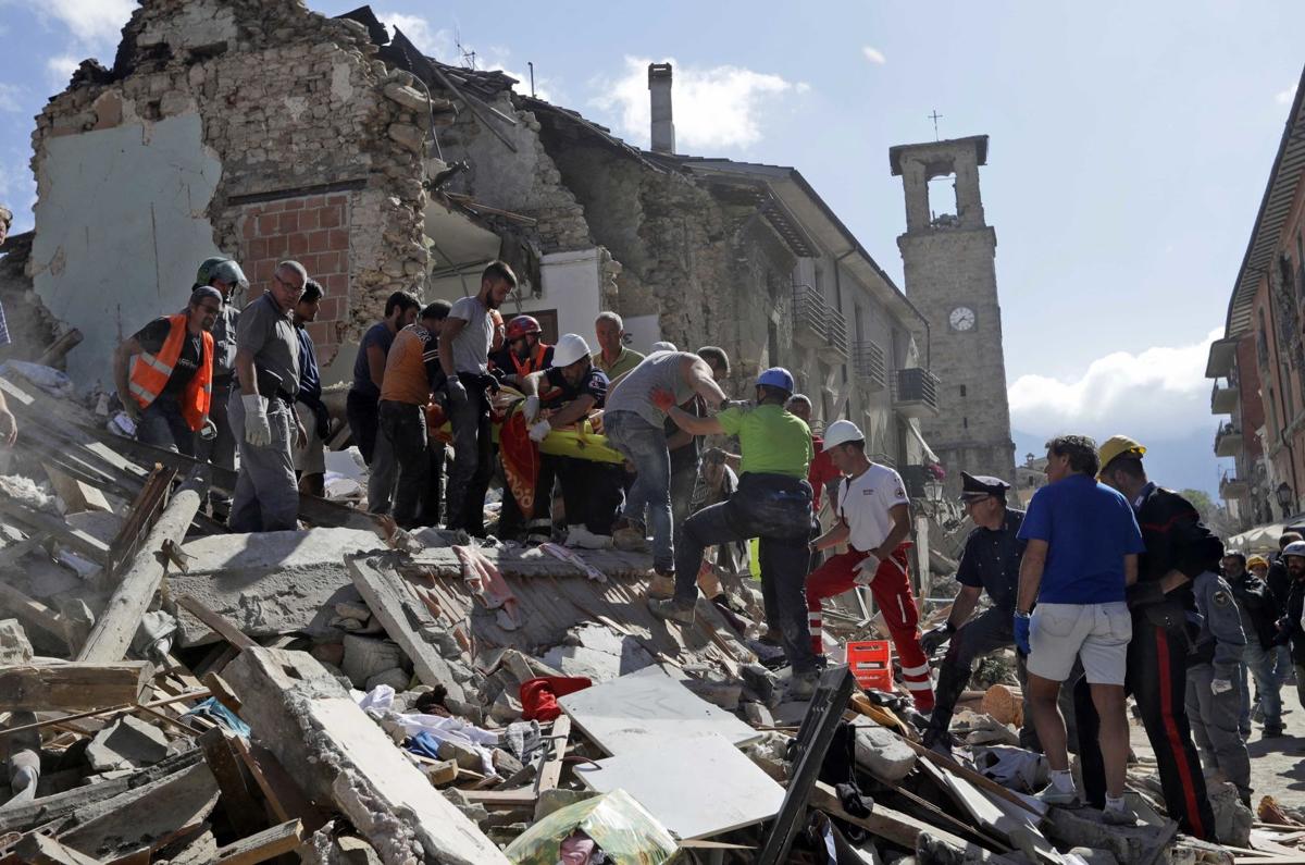 Earthquake hits Italy