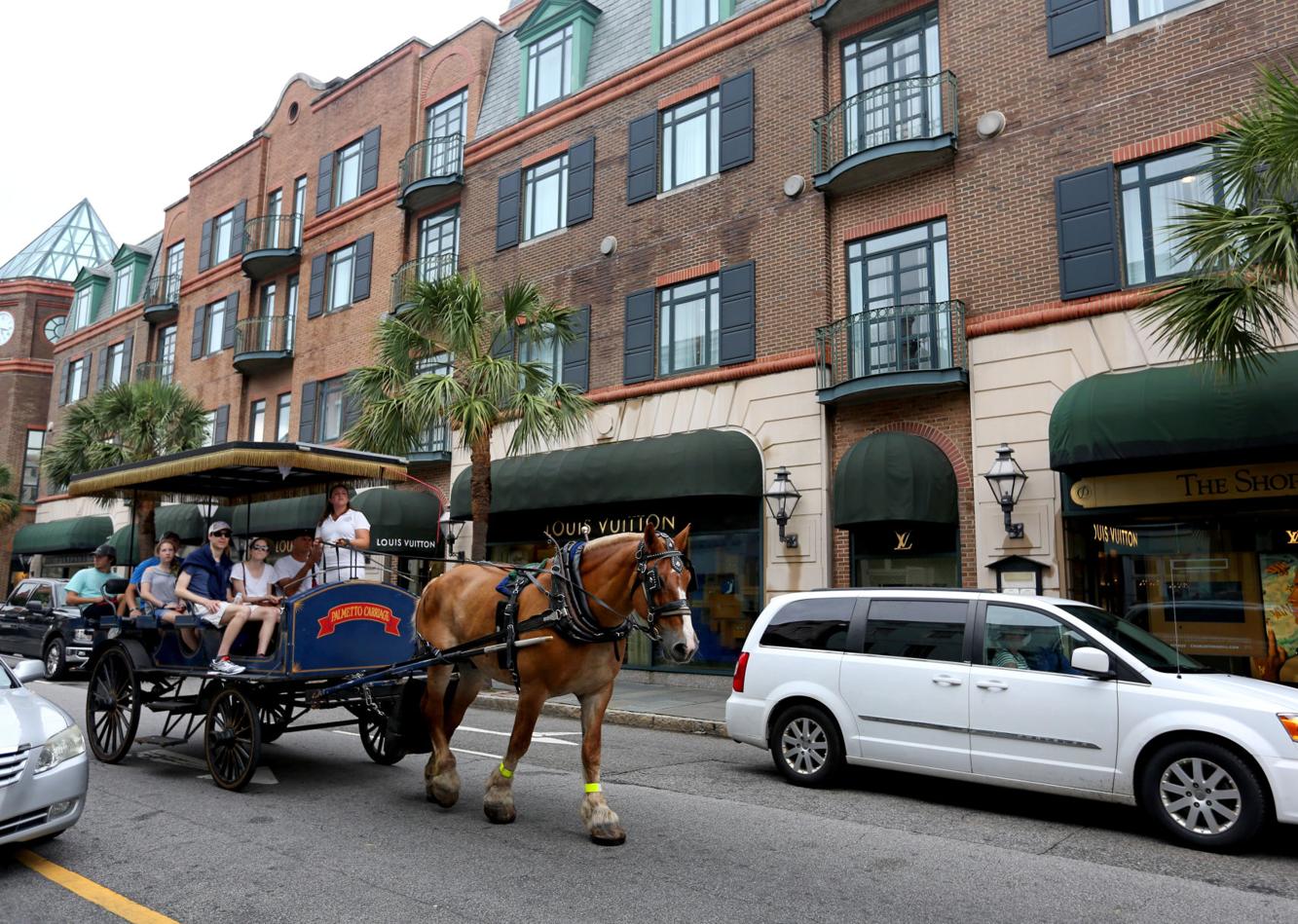 Charleston billionaire Ben Navarro to buy downtown's largest hotel
