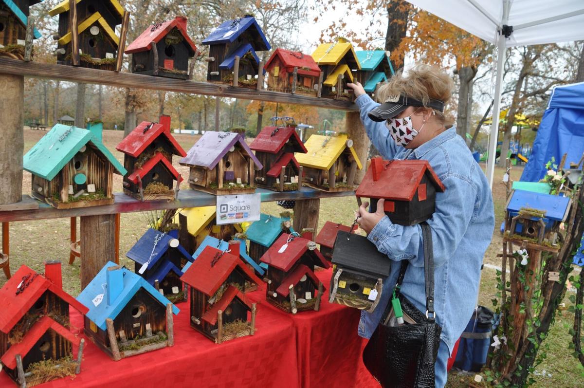 Christmas Craft Show offers variety of items for gifts at Weeks Center | News | postandcourier.com