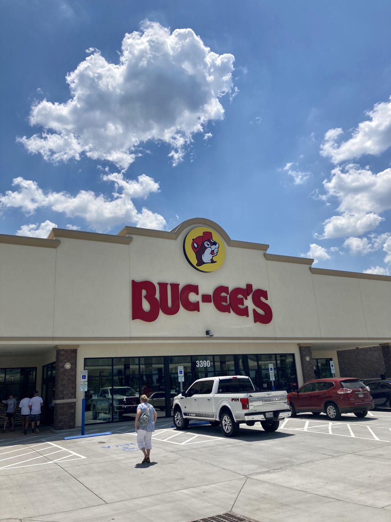 Our food editor visited Buc ee s in Florence. Here s what he