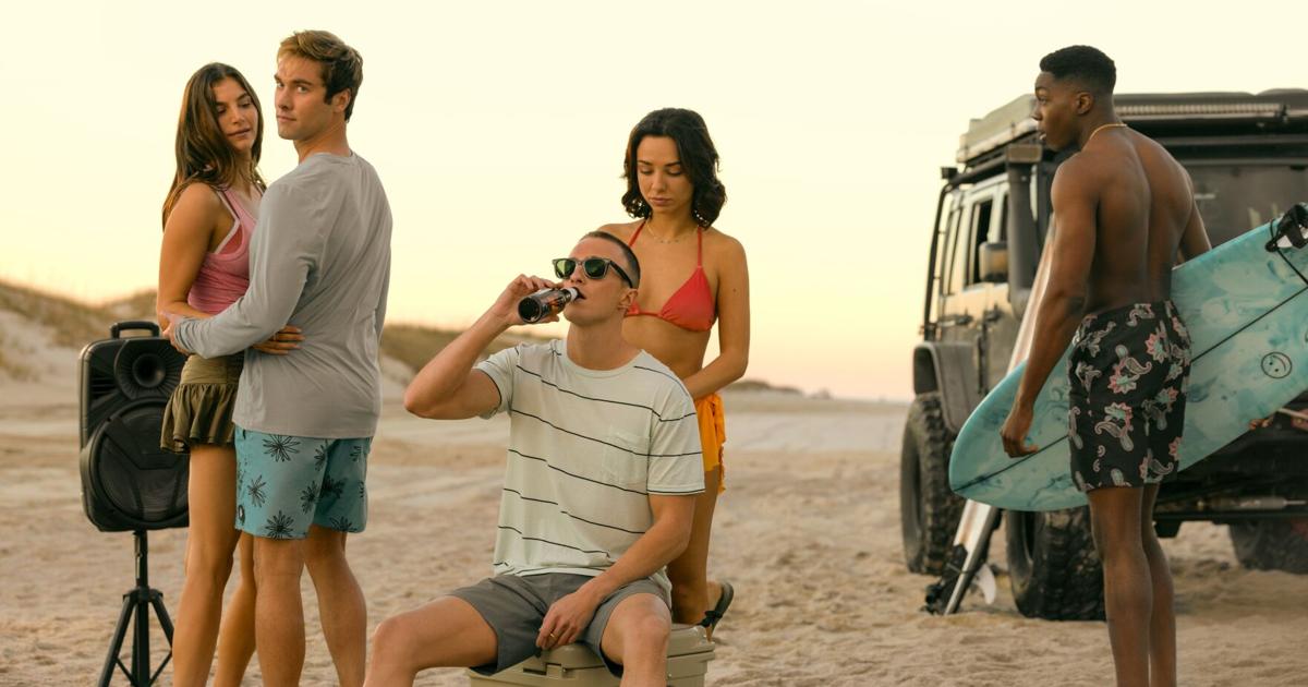 Extras applying to be on Netflix show 'Outer Banks' are being scammed ...