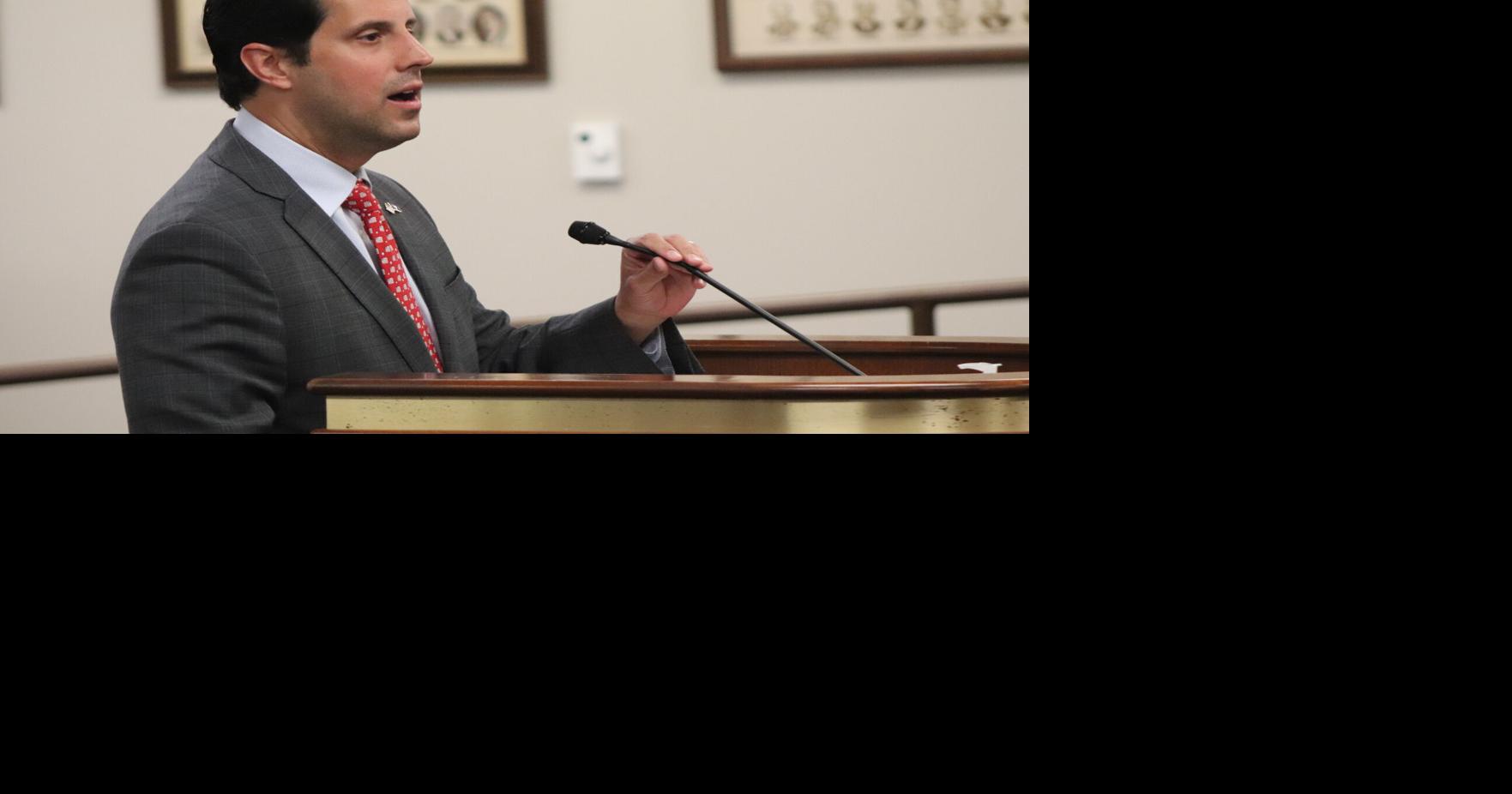 SC Senate panel backtracks on prescription drug notification for minors