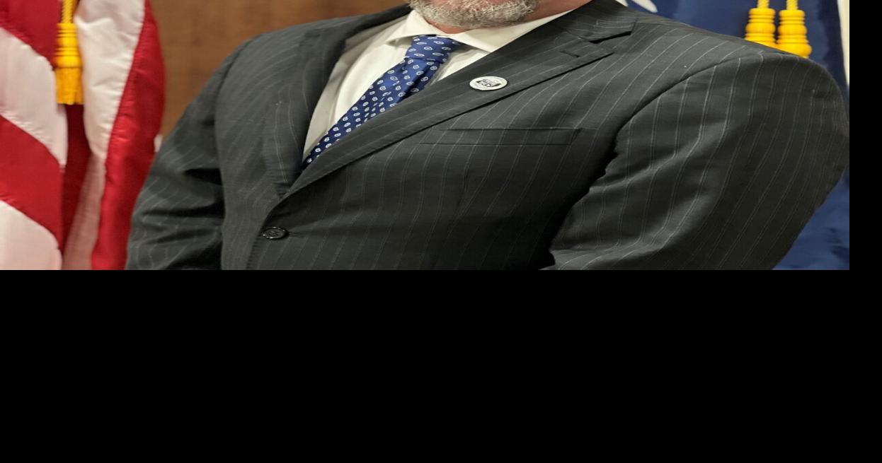 Floyd opposes solar incentive measures at council meeting