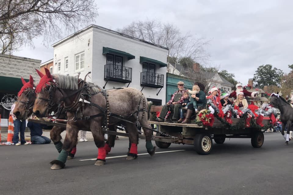 Hoofbeats And Christmas Carols Parade Helps Aiken Nonprofits | Aiken ...