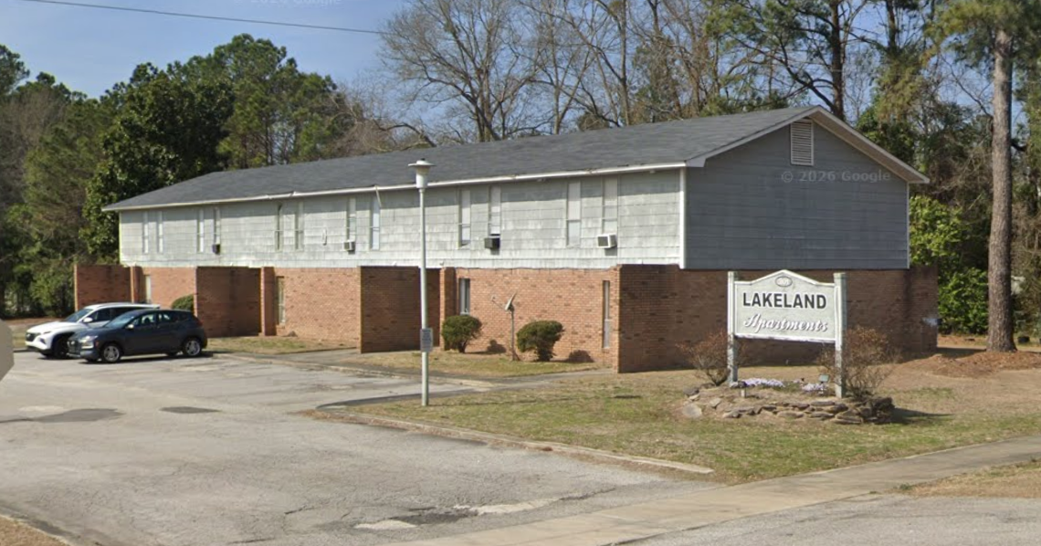 Income-restricted townhomes to replace Lexington apartments. Will current renters be displaced?
