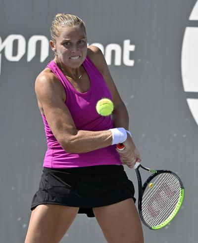 Charleston's Shelby Rogers rallies, stuns Serena Williams ...