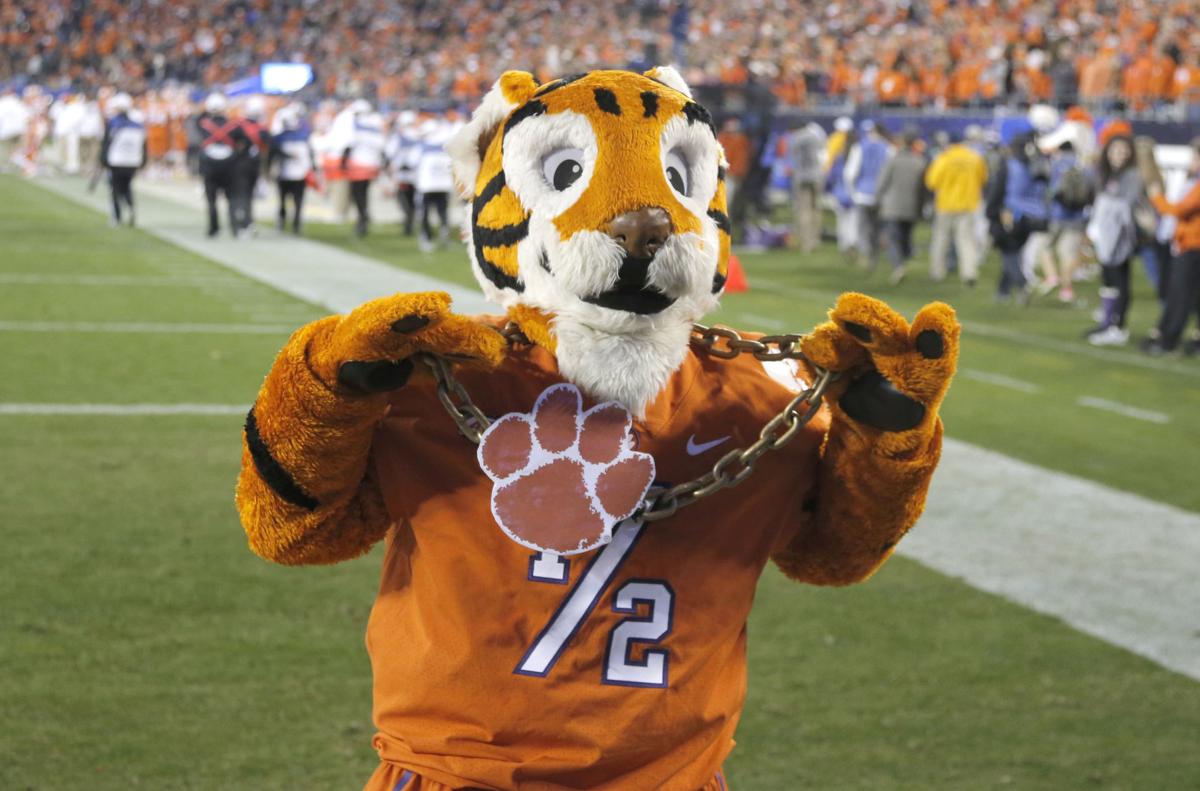 Clemson defeats Miami in ACC championship game | Photo Galleries