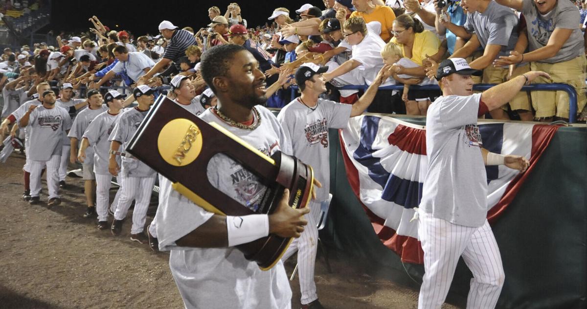Der ehemalige Gamecock Jackie Bradley Jr. ist der erste ehemalige MLB-Star ...