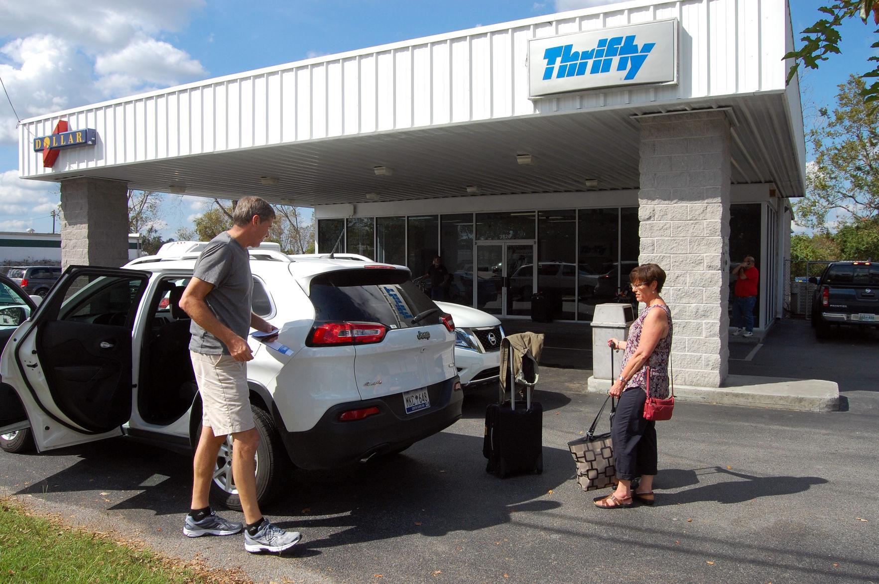 Charleston visitors stranded at carrental outlet, flood