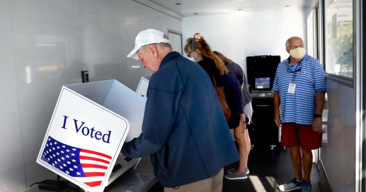 Isle of Palms, Sullivan's Island to elect mayor and council members on Nov. 4. Here's what to know.
