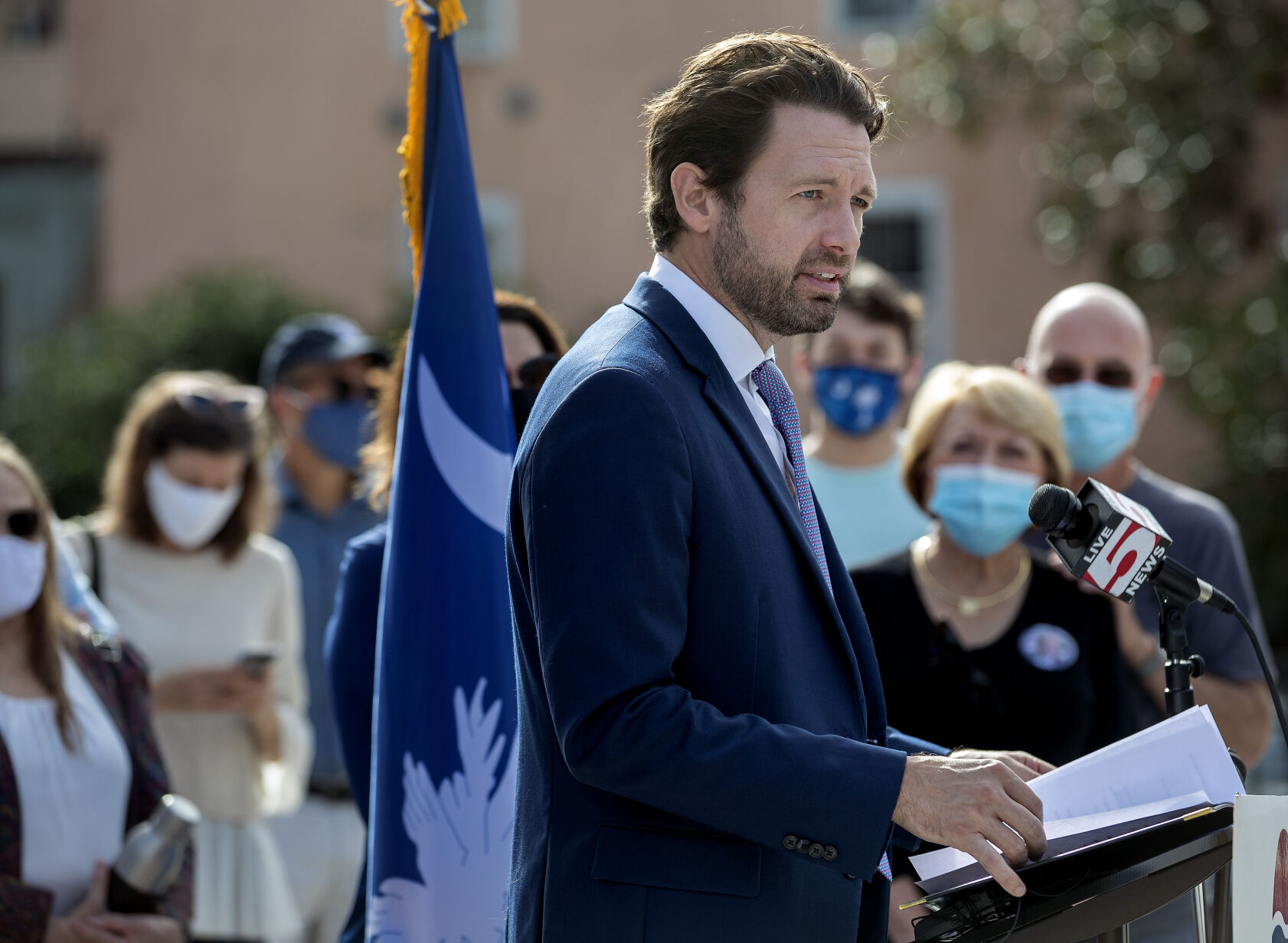 SC Congressman Joe Cunningham calls out DC hypocrisy and cracks beer in farewell speech - Vimarsana News