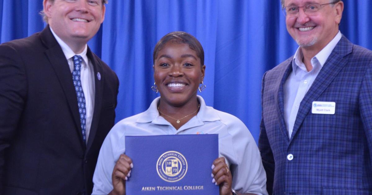 Aiken Tech celebrates SRS apprenticeship graduates Aiken Tech celebrates SRS apprenticeship graduates