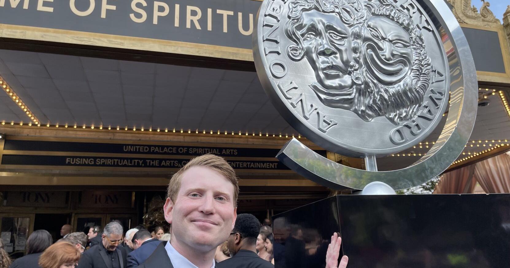 West Ashley native, Charleston Stage alumnus wins first Tony as producer on 'Parade' - Vimarsana News