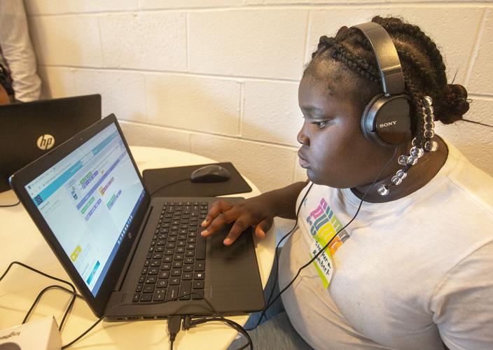 Charleston Women In Tech's coding labs return for students to help ...