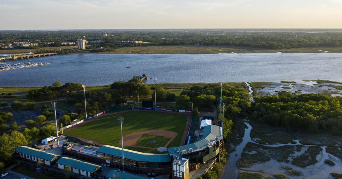 Wrigley Field to Charleston's Riley Park: Ballparks are in a league of ...